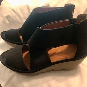 CLARKS  Wedge Sandals